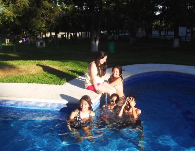 Ven con amigos